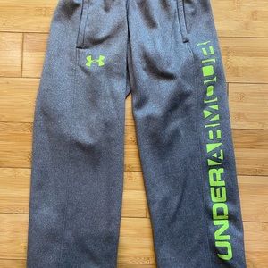Underarmour sweatpants - like new condition